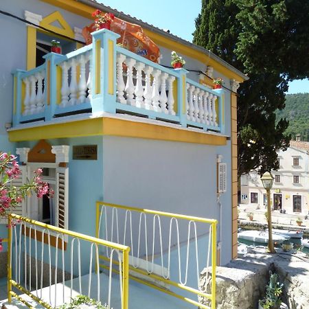 Villa Mozart Veli Lošinj Eksteriør billede