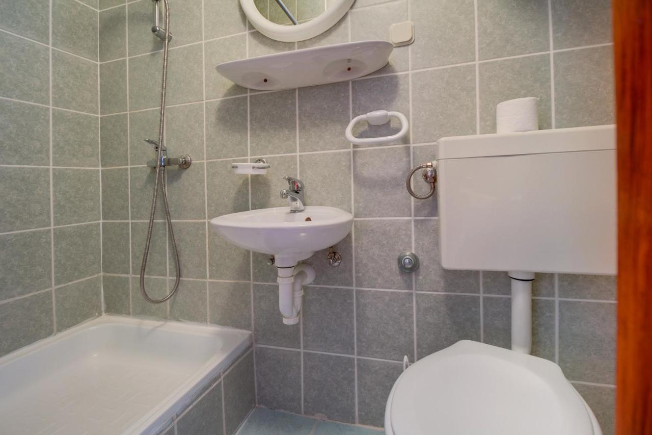Villa Mozart Veli Lošinj Eksteriør billede