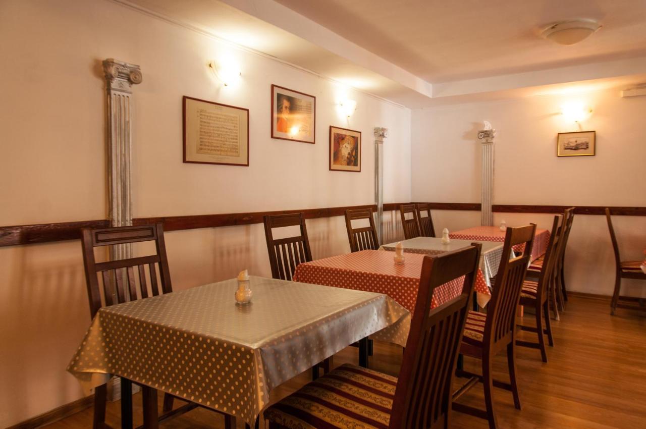 Villa Mozart Veli Lošinj Eksteriør billede