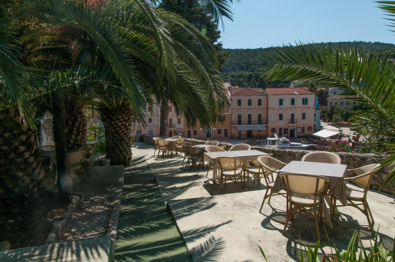 Villa Mozart Veli Lošinj Eksteriør billede