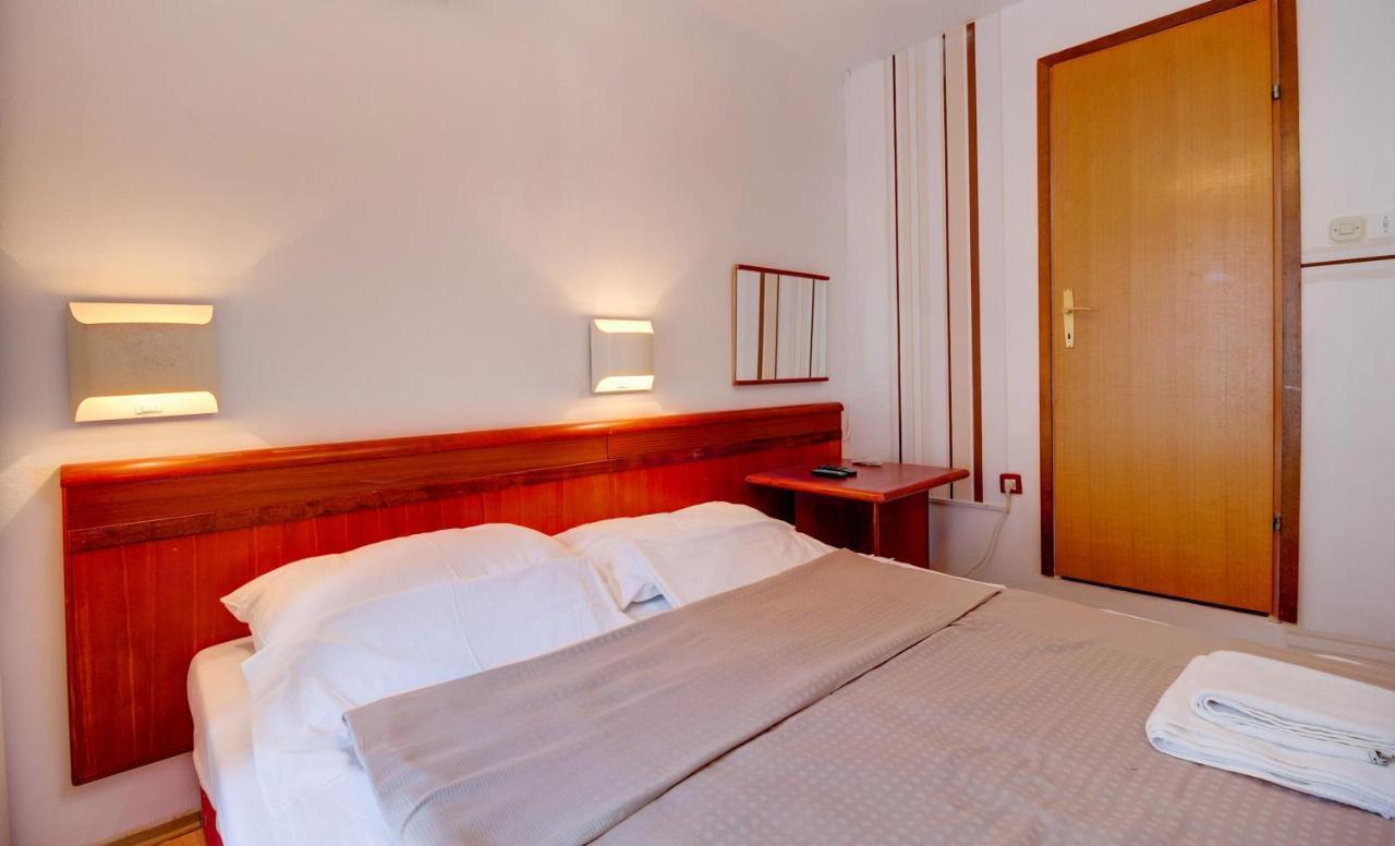 Villa Mozart Veli Lošinj Eksteriør billede