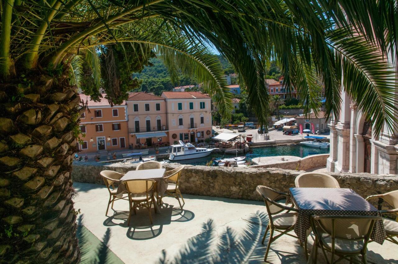 Villa Mozart Veli Lošinj Eksteriør billede
